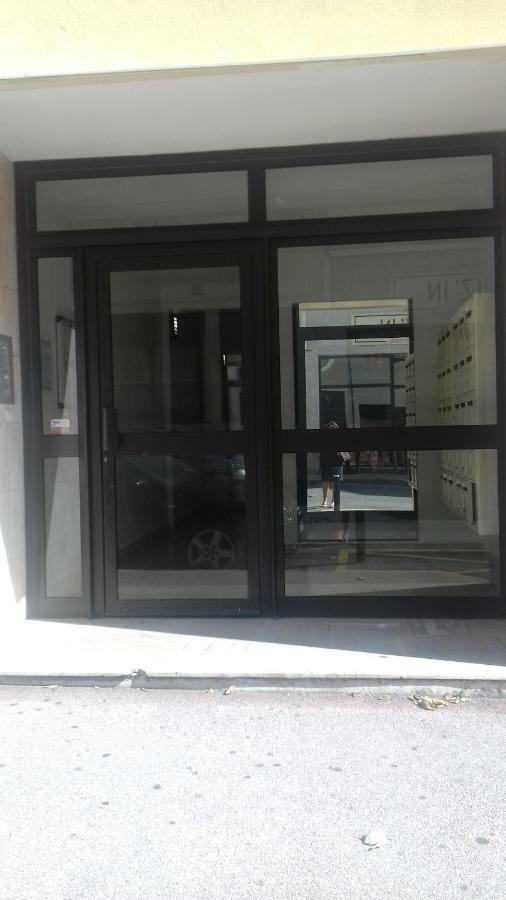 Résidence l'Emilia Hyères Extérieur photo