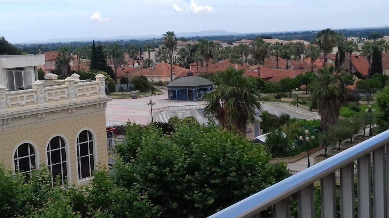 Résidence l'Emilia Hyères Extérieur photo